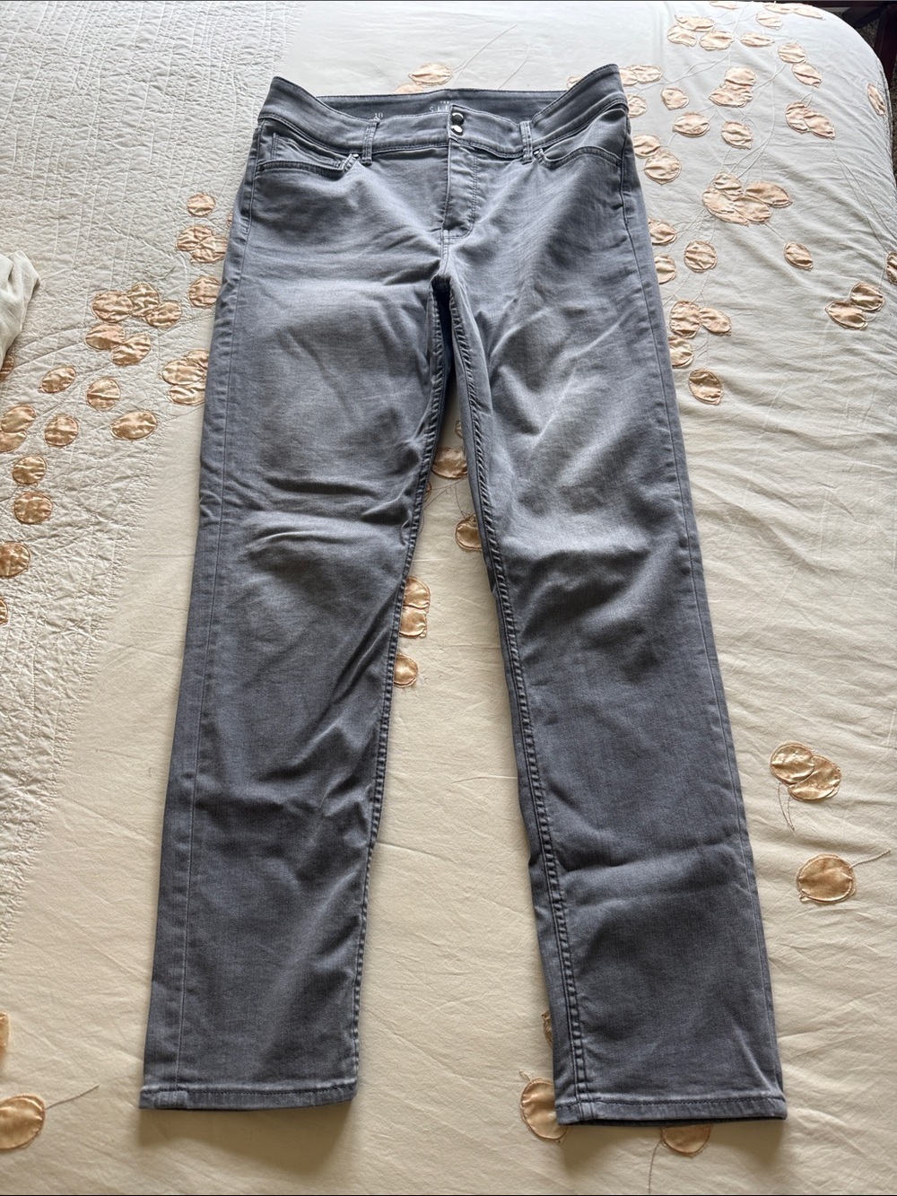 White House Black Market Gray Straight Women’s Jeans